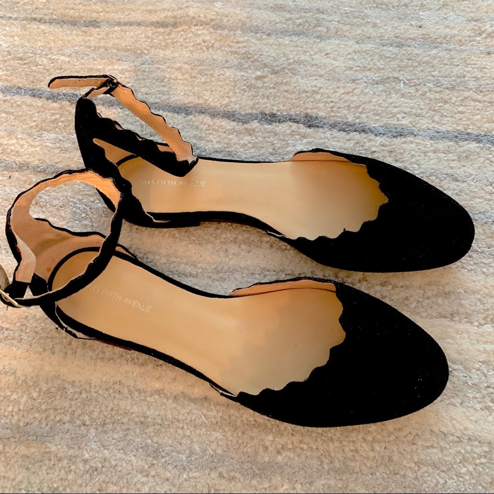 NWT scalloped flats with ankle strap